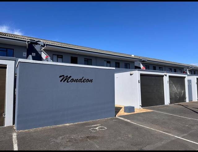 2 BEDROOM PROPERTY TO RENT IN STRAND CENTRAL